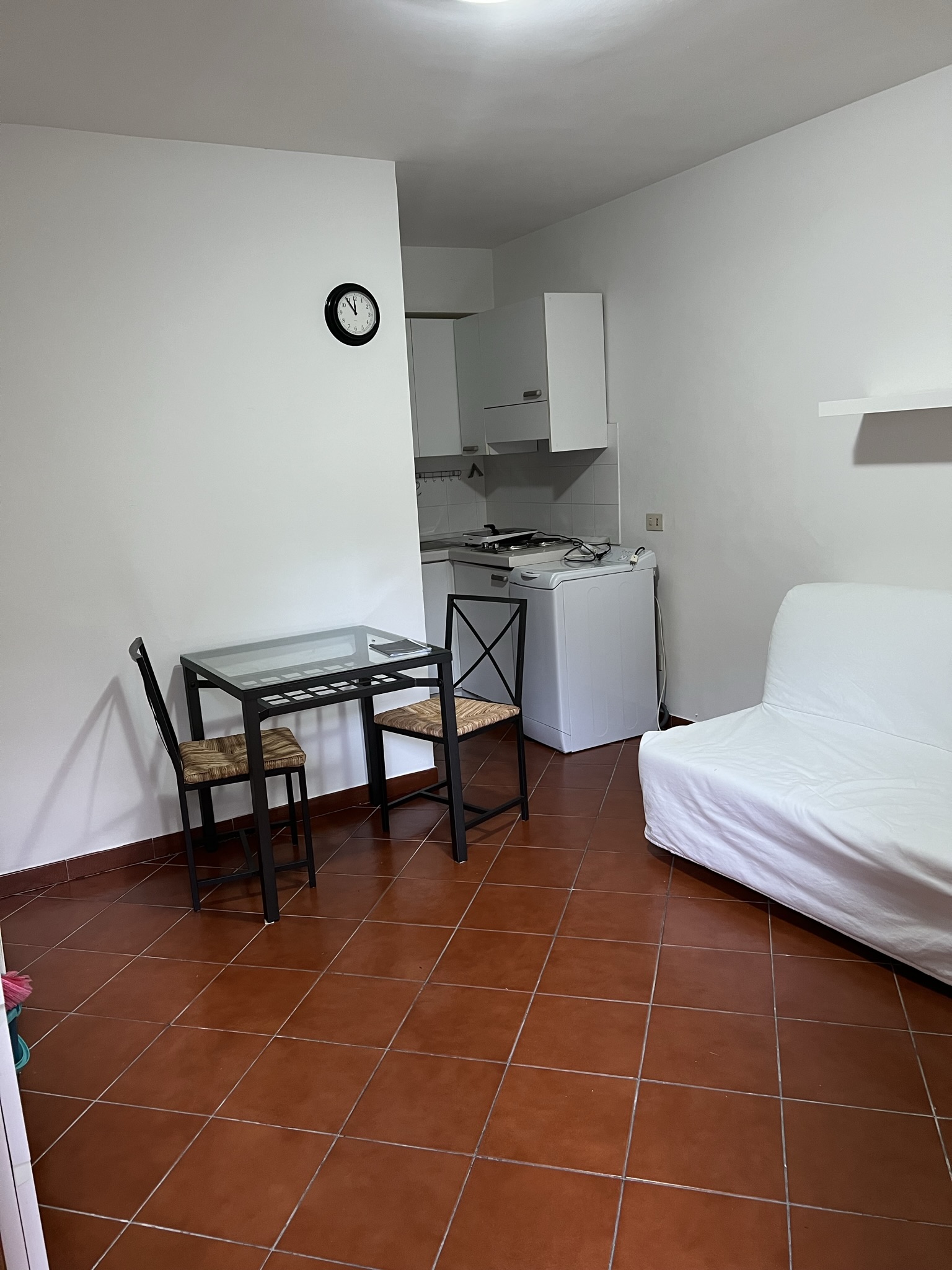MONOLOCALE IN LOCAZIONE ROMA